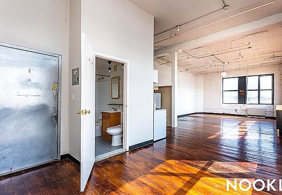 4th image of 1085 Willoughby Ave APT 405