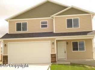 518 Kilkenny Cir, Gillette, WY 82716