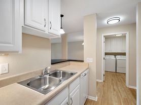 Heritage Park Apartments