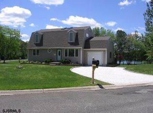 5902 Fir Ln, Mays Landing, NJ 08330