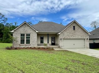2722 Louis Cir, Crestview, FL 32536