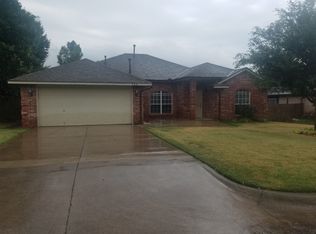 708 Woodbriar, Noble, OK 73068
