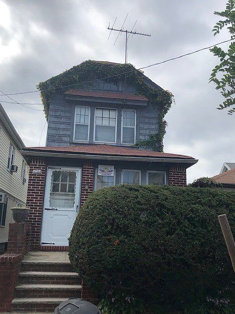 2nd image of 1714 E 24th St