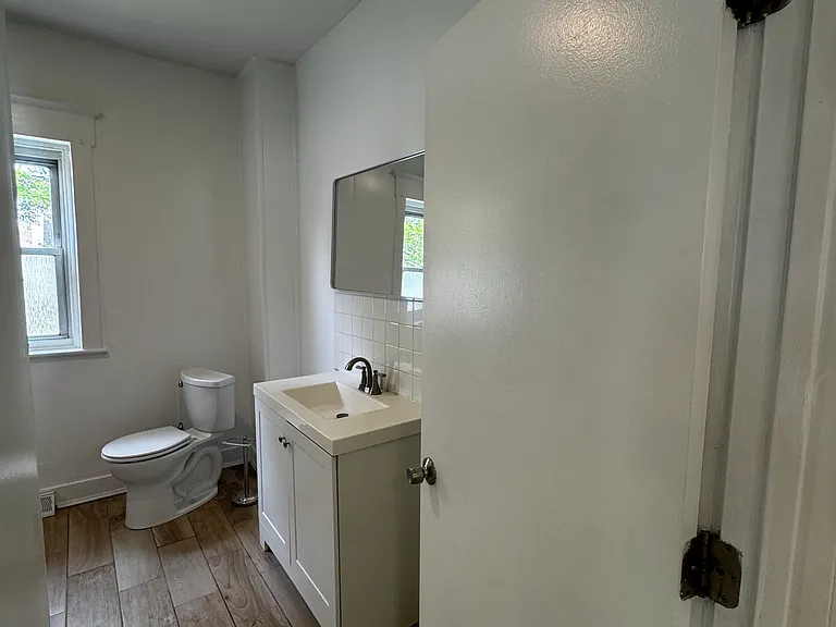 124 Field Ave — Photo 13