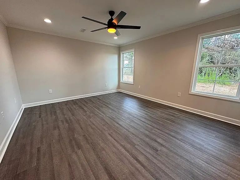 132 Gritney Rd — Photo 8