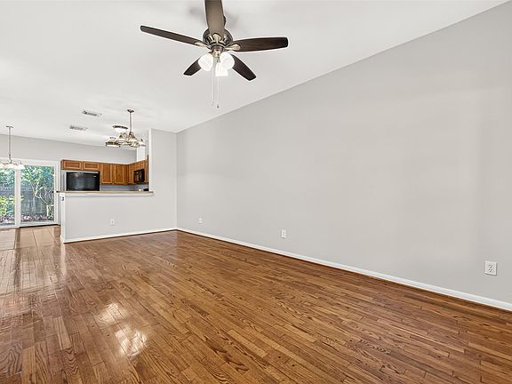 4th image of 14551 Roaring Fork Ln