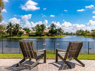 6886 NW 113th Ave, Parkland, FL 33076