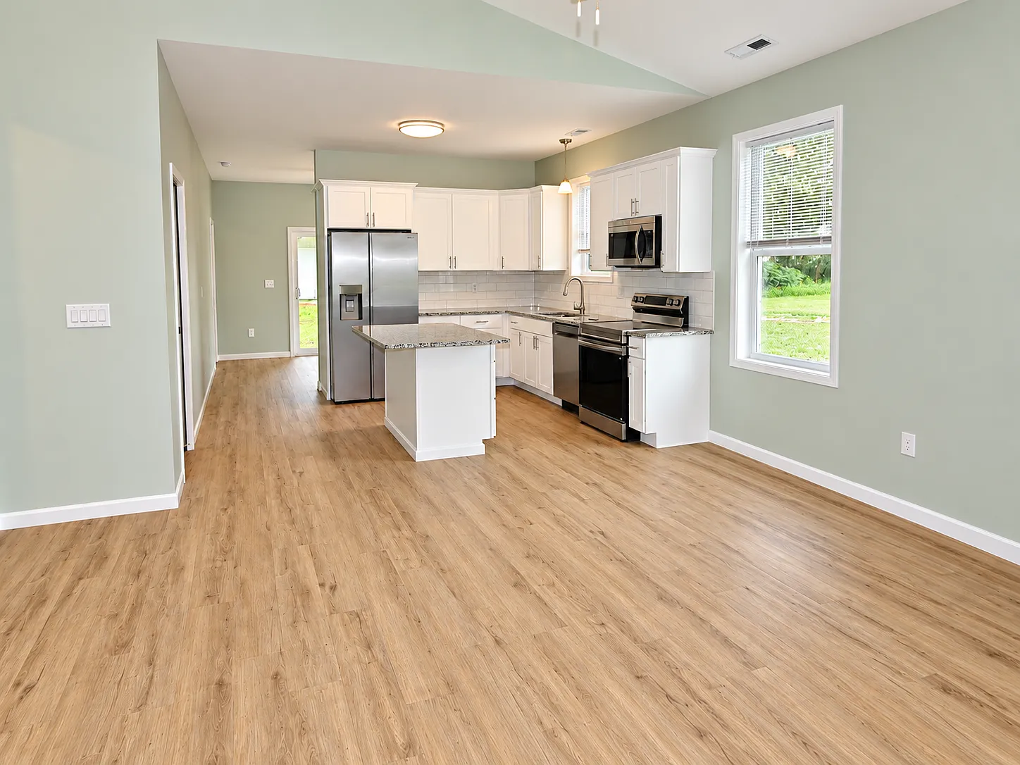 107 Fairview Street - 1 — Photo 3