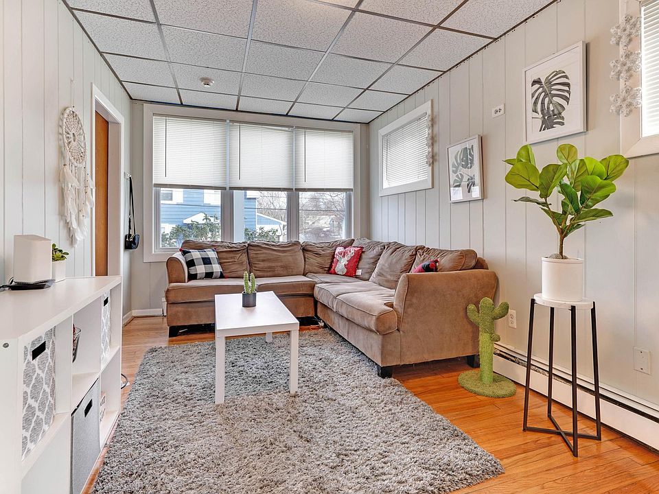 1st image of 14 Wheatland St #1