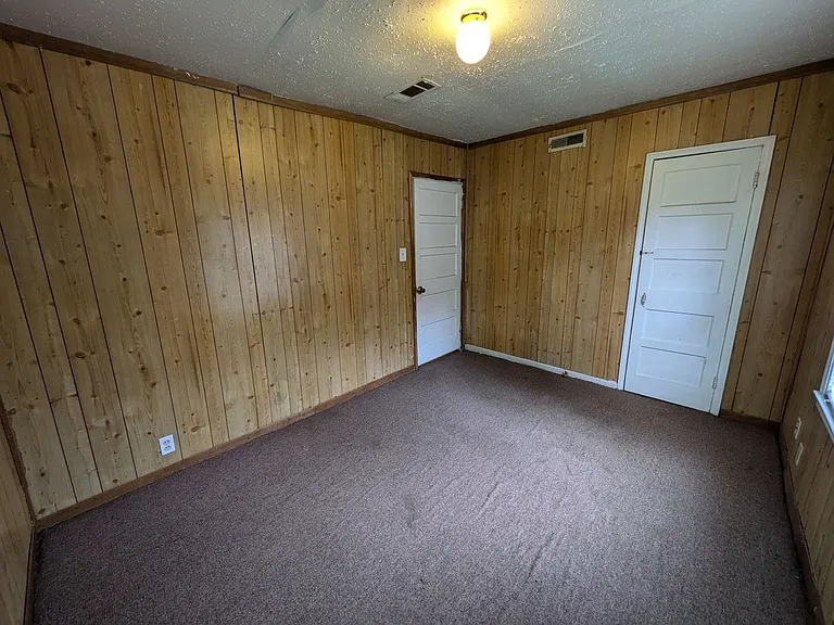 2125 Earl St — Photo 9