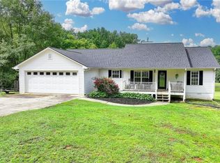 509 Banyon Creek Dr, Talmo, GA 30575