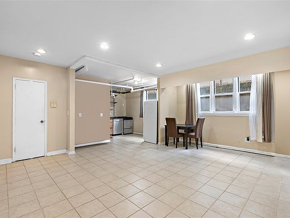 5th image of 2615 Kennedy Blvd APT B-2
