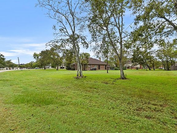 4th image of 1803 Bayou Breeze Dr