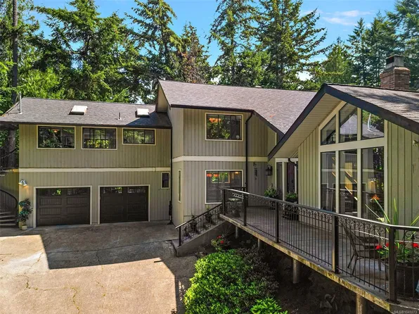 10936 Boas Rd, North Saanich, BC V8L 5J1