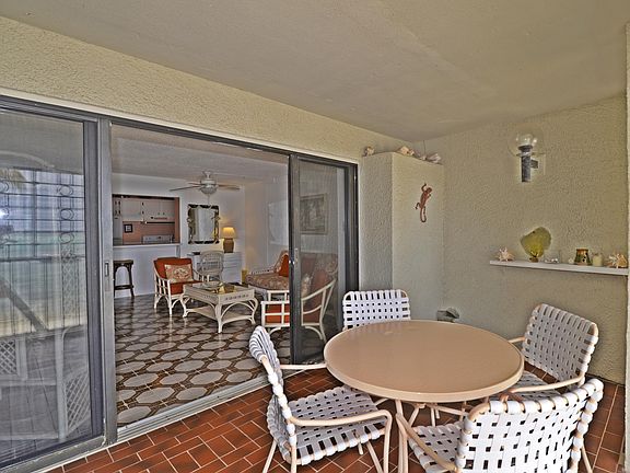 4th image of 210 Sugar Beach