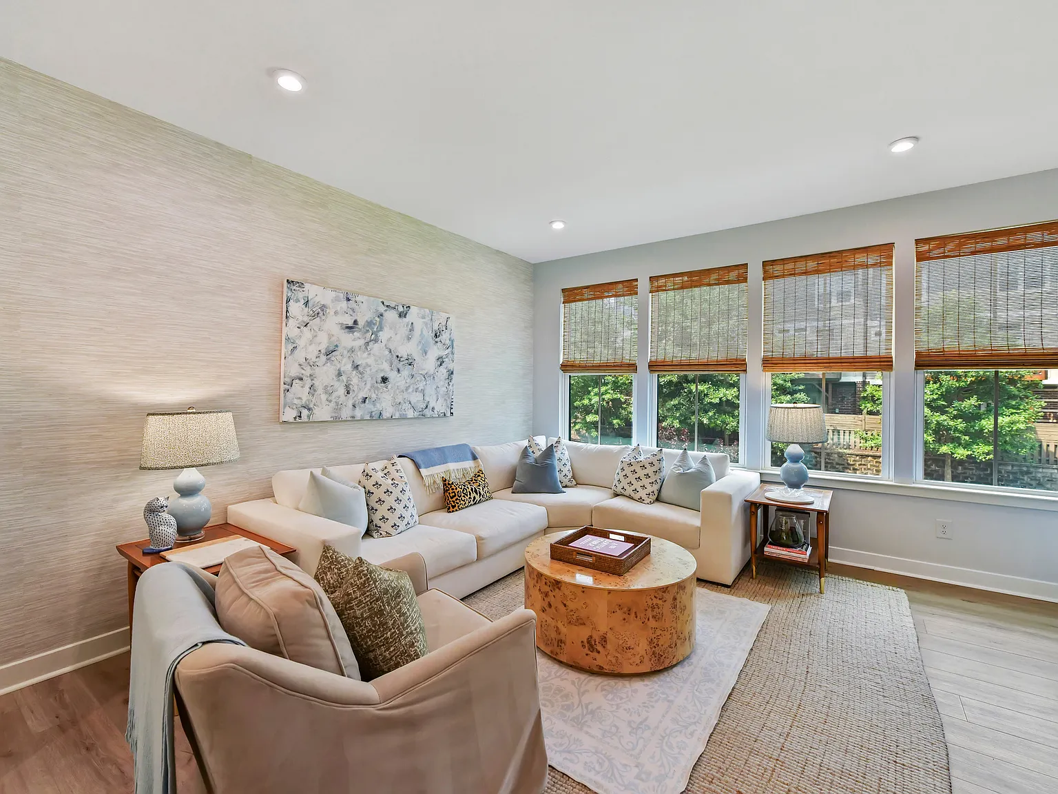 2 bed, 3.5 bath, 1561 sqft, $2,600 — Photo 2