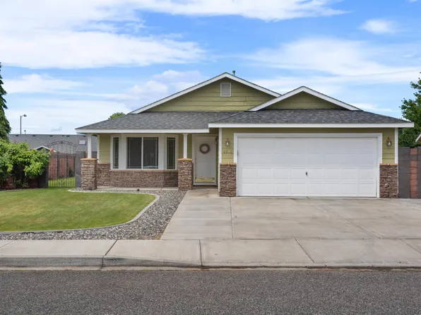 4612 Kubota Ln, Pasco, WA 99301