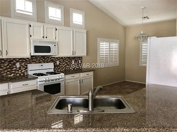4th image of 2514 Gardenia Flower Ave