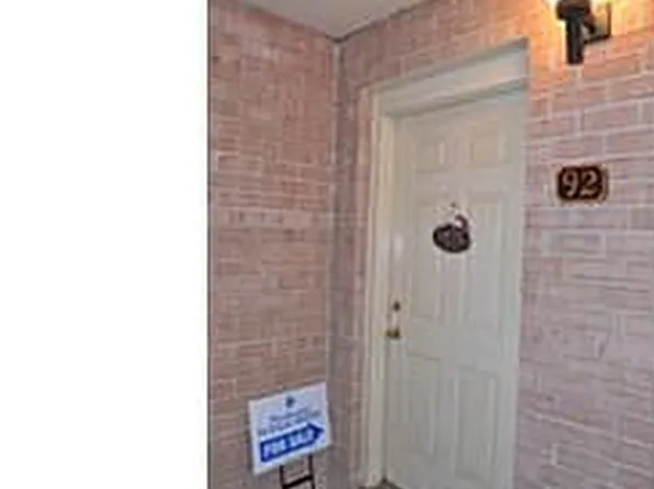 92 Le Forge Ct, Chesterbrook, PA 19087