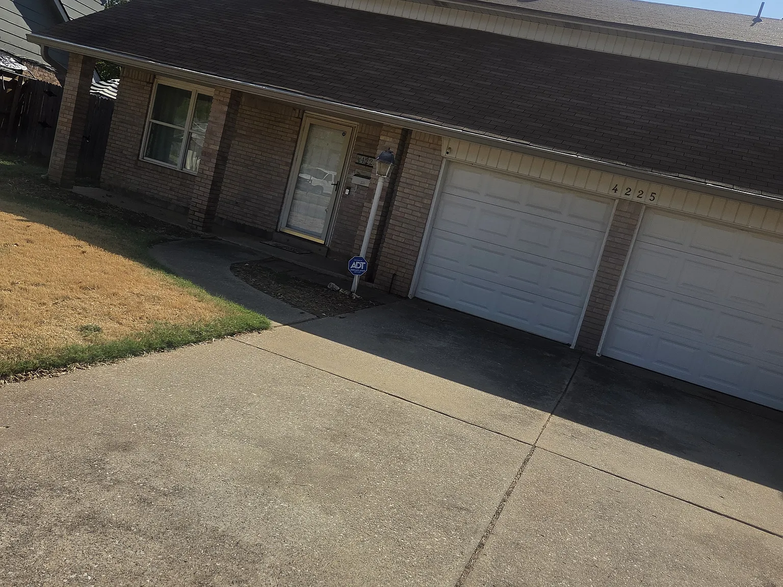 4 bed, 1995 sqft, $1,800 — Photo 1