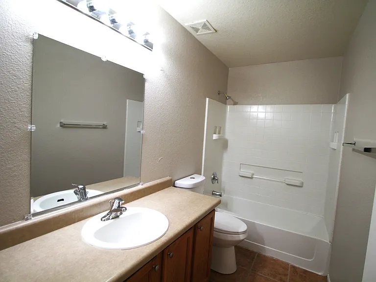2475 W Waterway Pl — Photo 7