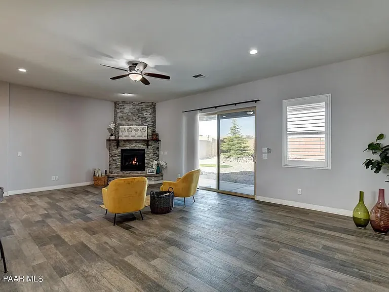 5524 N Foster Pl — Photo 11