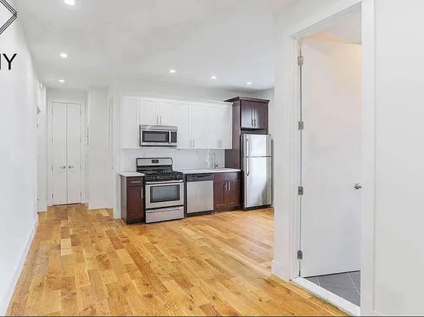 11 Maple Street image 1 of 4