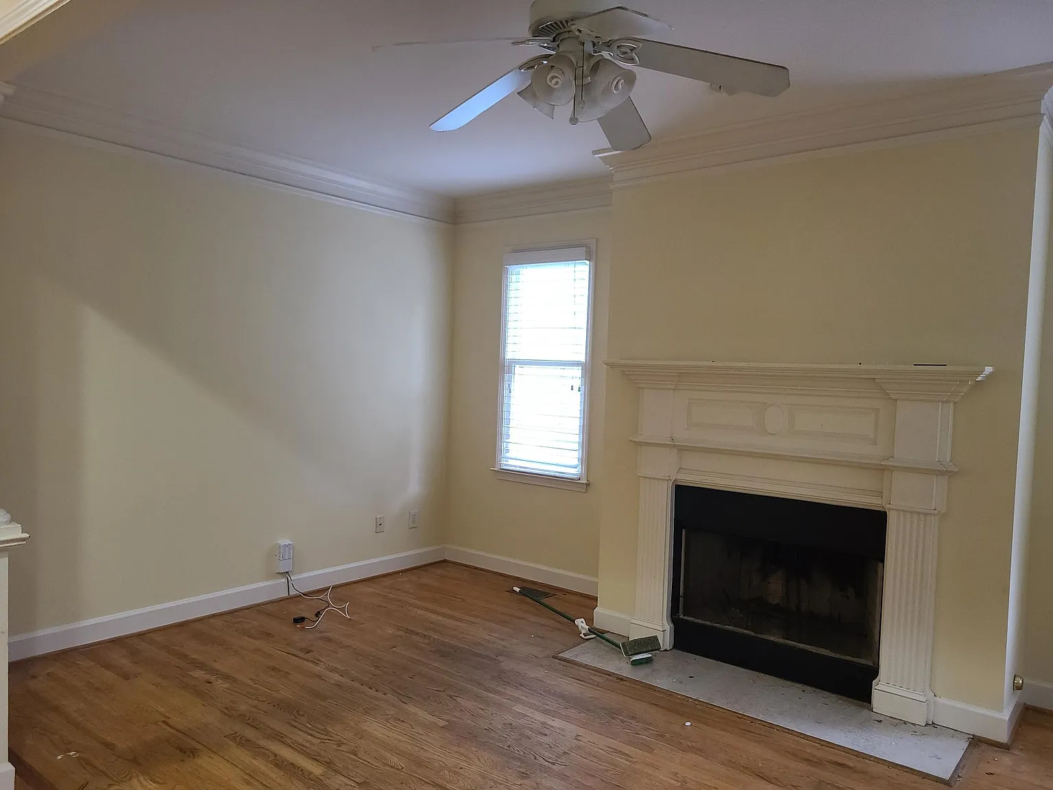 3 bed, 2.5 bath, 2889 sqft, $4,000 — Photo 3