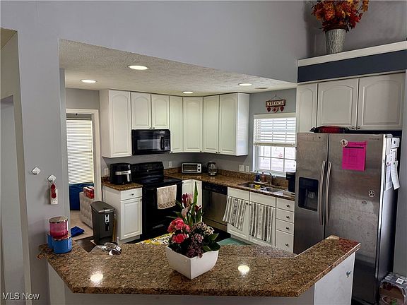 3rd image of 200 Weatherstone Dr