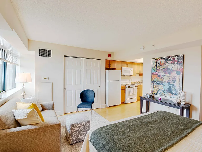 Studio Apartment