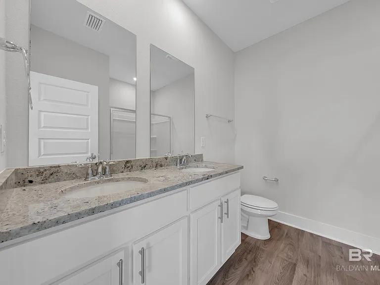 8984 Chabo Cir — Photo 17