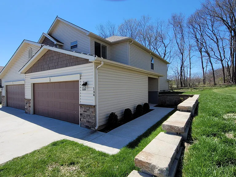 134 Roller Ct — Photo 2