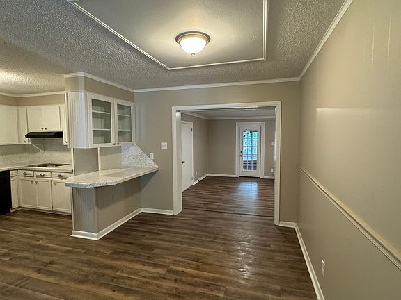 5th image of 5507 Division St