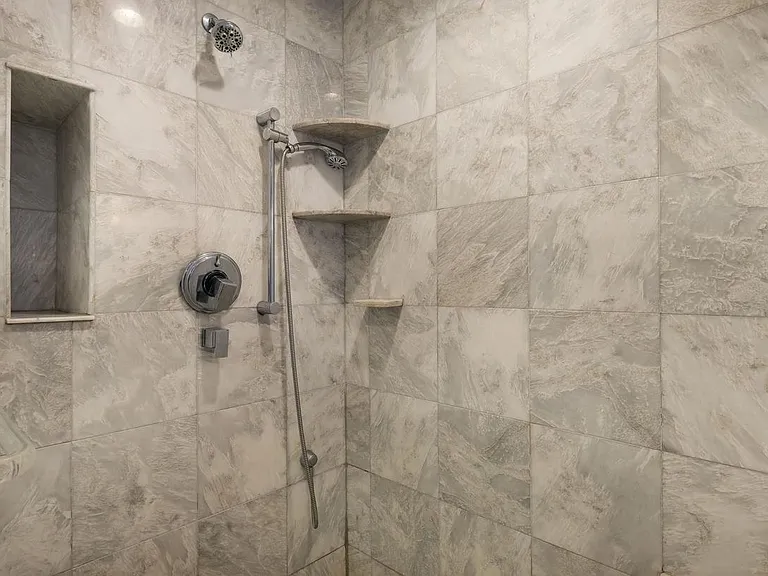 1737 Chestnut St #701 — Photo 26