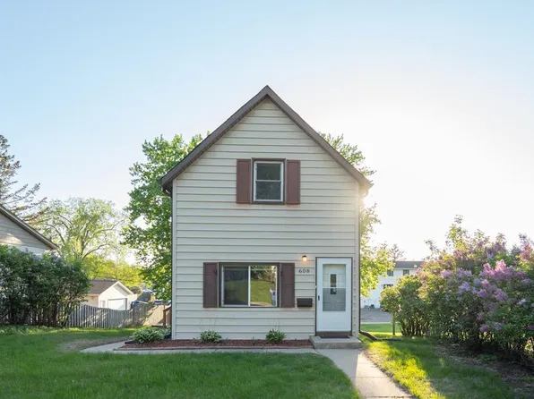 608 7th Ave S, Hopkins, MN 55343