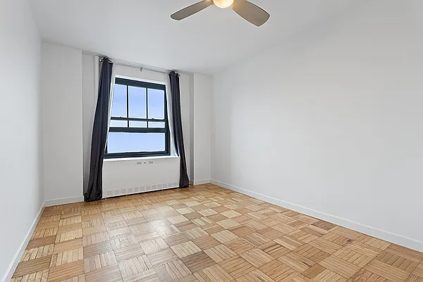 Sold by Corcoran | media 14