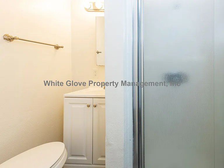 710 W. Highland Street — Photo 9