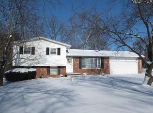 1301 Glennview St NE, Canton, OH