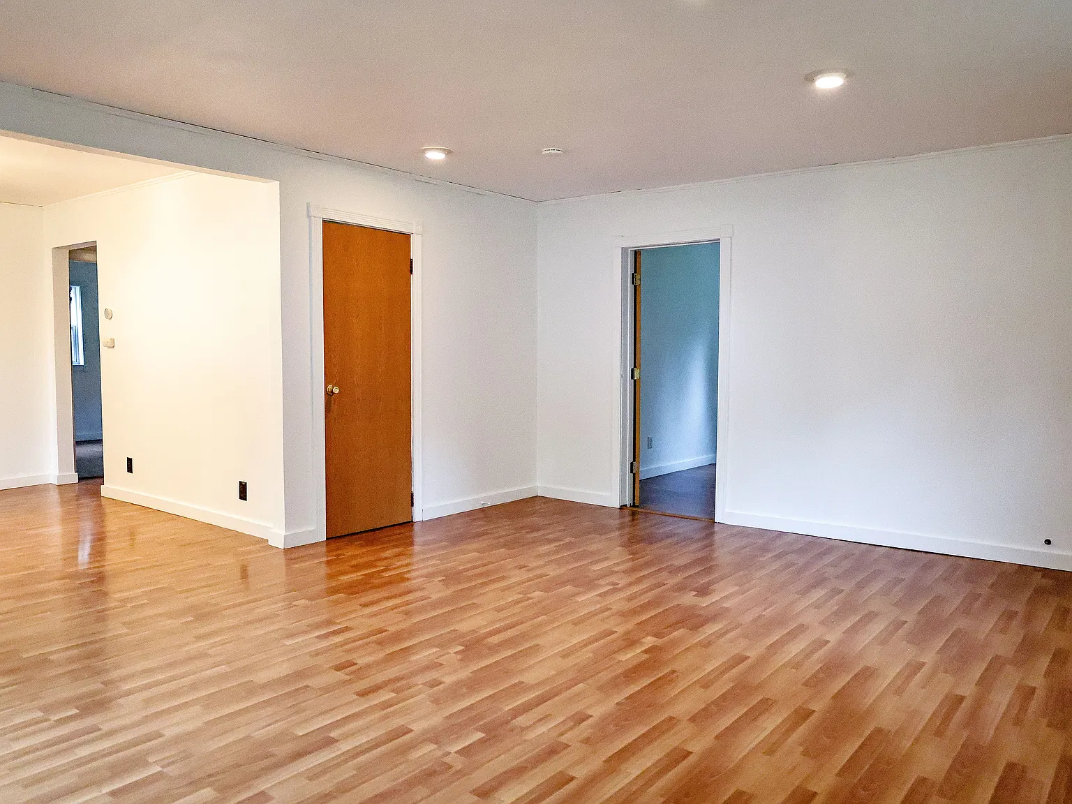 200 N Wildwood Ave — Photo 2