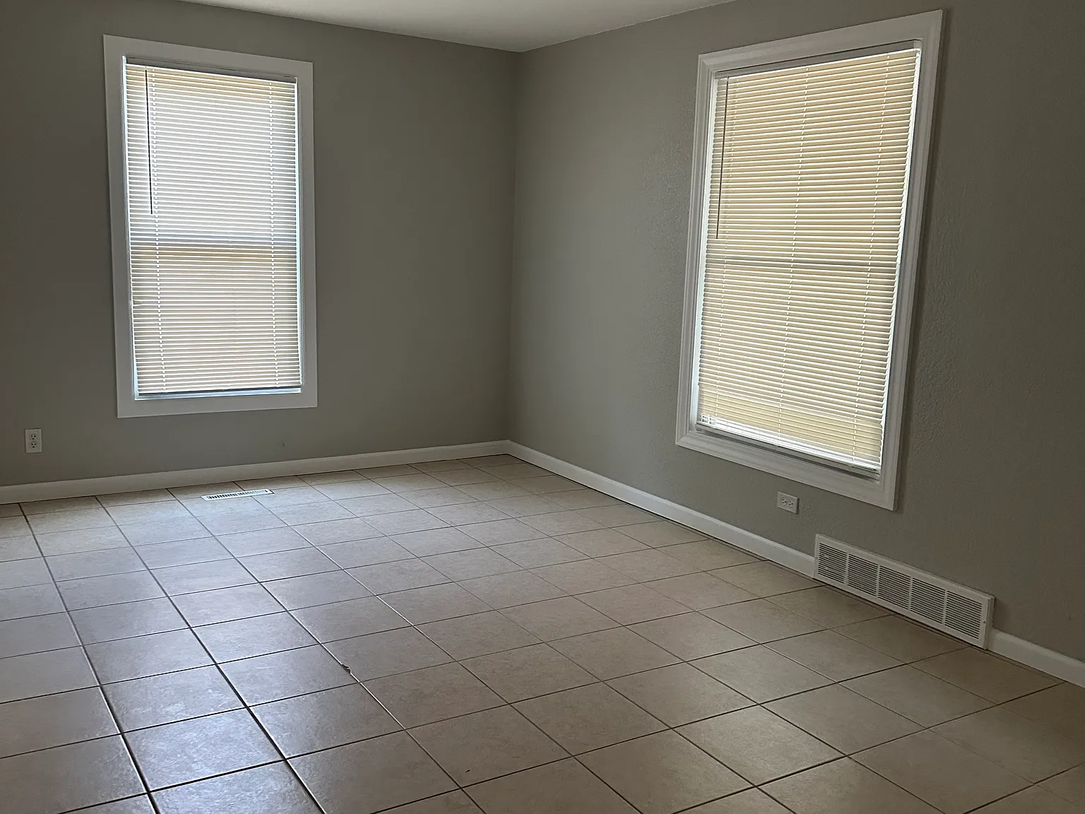 4 bed, 1526 sqft, $2,100 — Photo 4