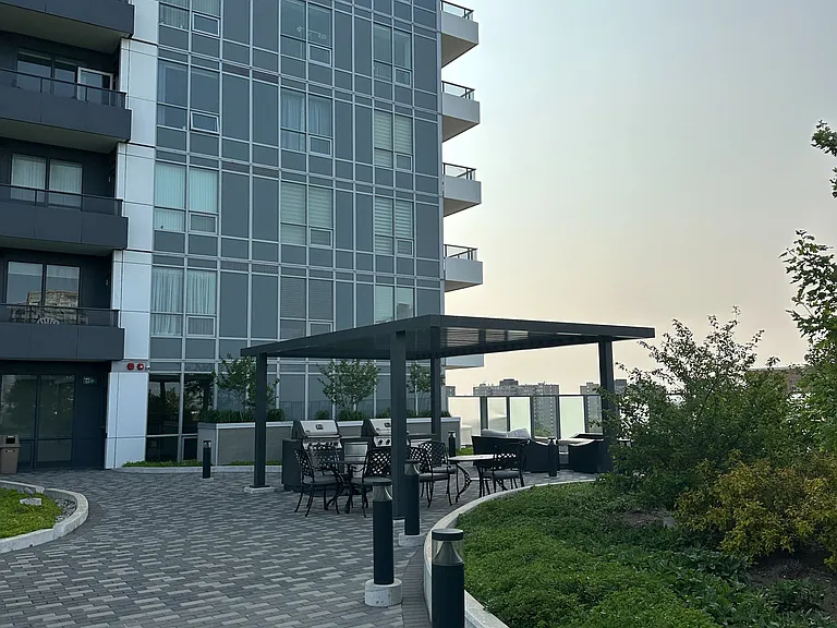 3121 Sheppard Ave E #827 — Photo 1