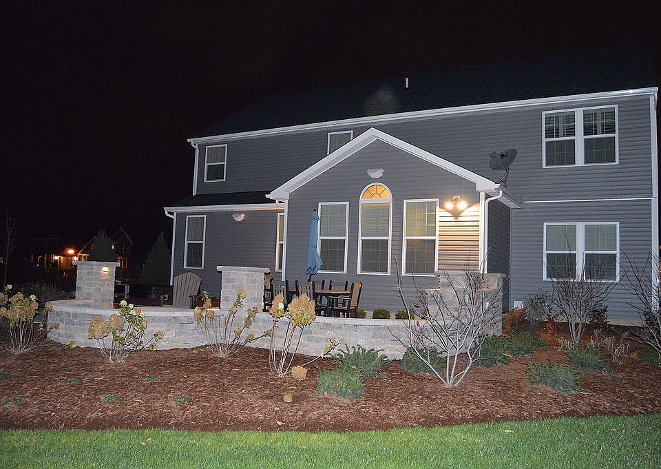 2nd image of 38675 Thorton Ln