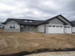 1219 Crescent Hl, Green Bay, WI 54313