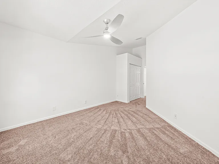 8024 Briantea Dr #8024 — Photo 36
