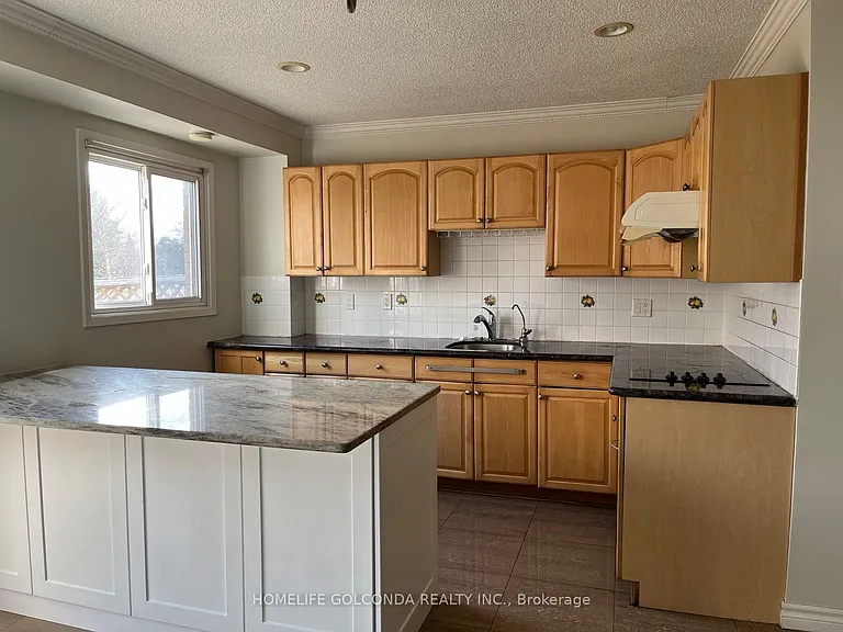 85 Penmarric Pl — Photo 3