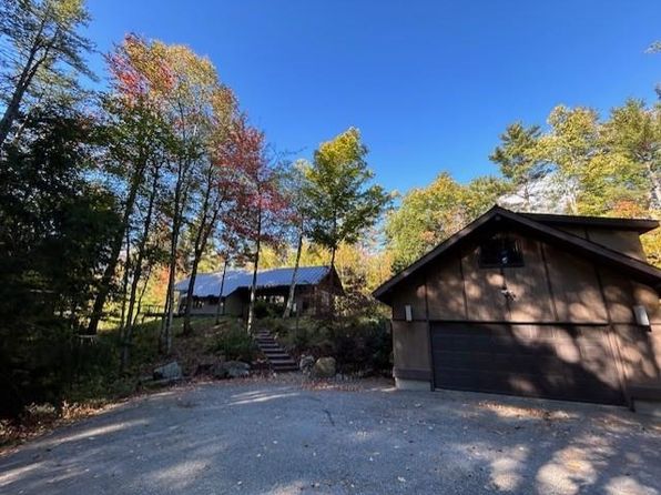 36 Pine Grove Rd, Sunapee, NH 03782