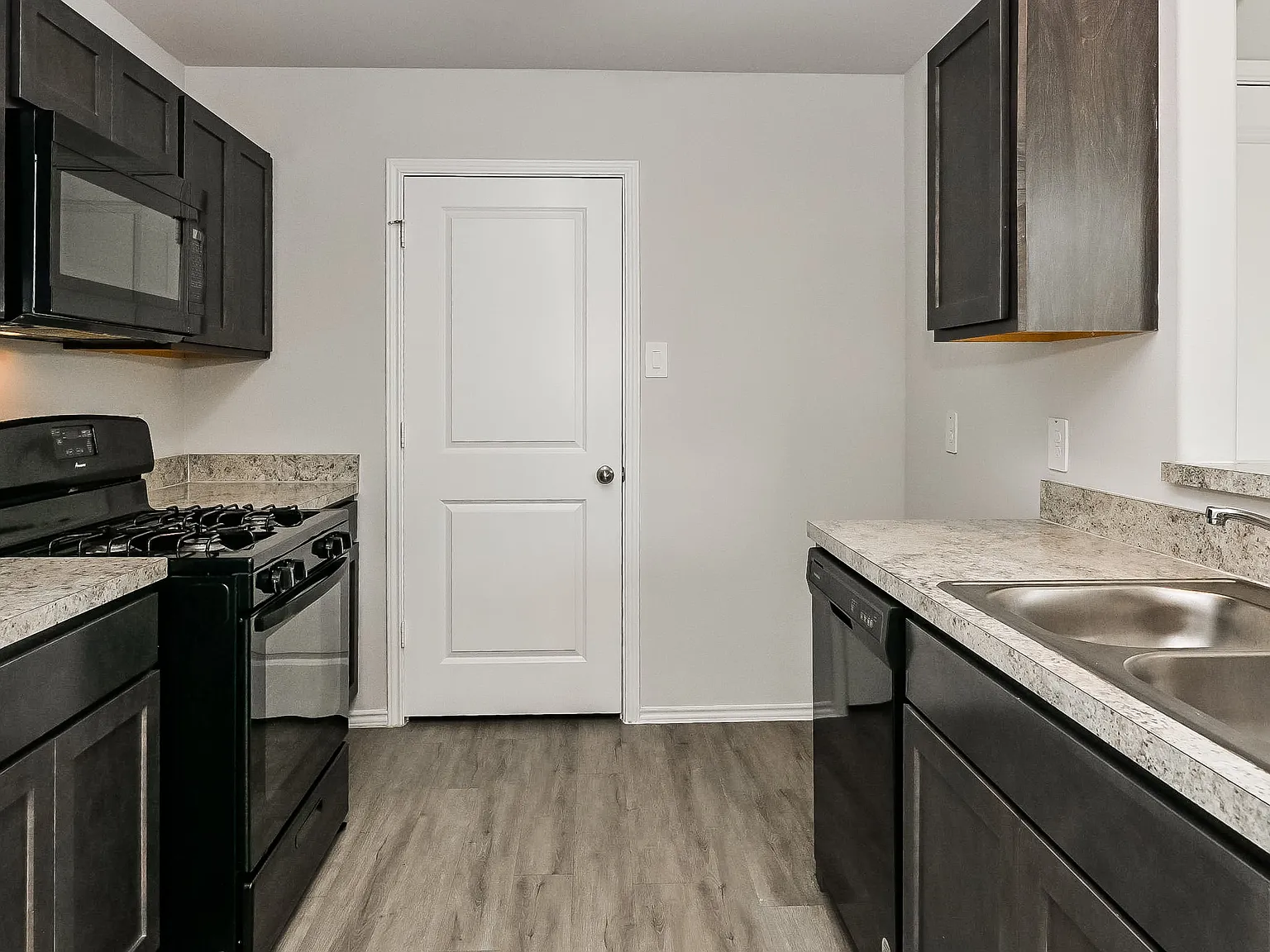 Cypresswood Landing — Photo 2