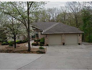 1st image of 10 McGeorge Ln