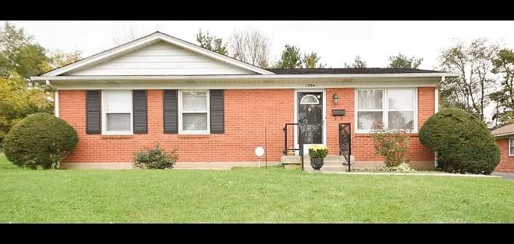 1094 Briarwood Dr