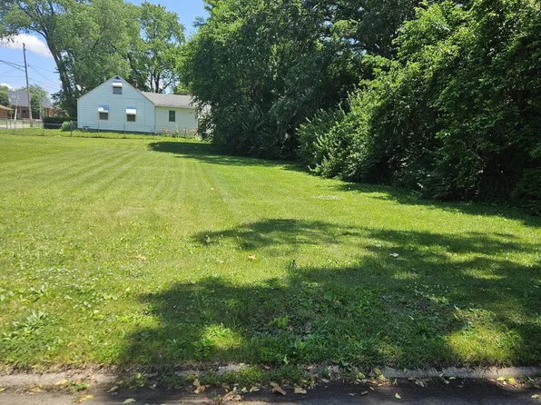 Xx Rose Ave, Rockford, IL 61102